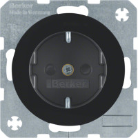 Розетка з з/к, 16А/250В, зі шторками, колір чорний, глянець, R.x Berker 47232045