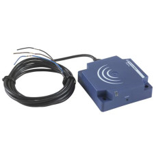 Індуктивний датчик XS8 80x80x26, PBT, Sn60mm, 24...240VAC/DC, кабель 10 м, Telemecanique XS8D1A1MBL10